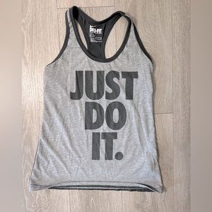 Nike Women’s Tank Top Size Small